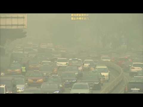China's smog engulfs capital
