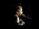 Madonna chante "La vie en rose" Ã  Stockholm