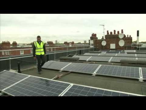 Green energy firms condemn UK cuts