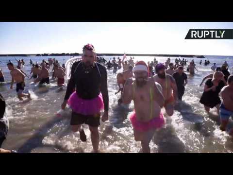 Polar Bear Swimmers Welcome 2017 with Icy Plunge into Lake Ontario