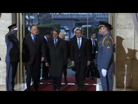 Cyprus future in the balance at new peace talks