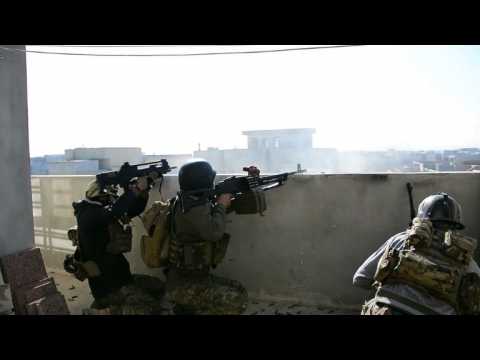 Iraqi forces near Tigris River in Mosul