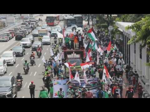 Hundreds of Indonesian workers rally in Jakarta in solidarity with Palestinians