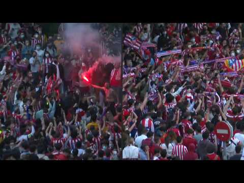Football: Atletico Madrid fans gather to celebrate La Liga title