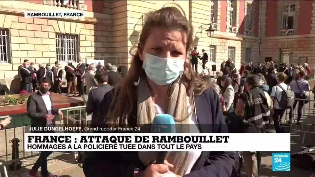 Hommage à la policière tuée à Rambouillet : émotion et recueillement (France 24 FR)