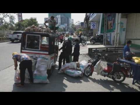Vaccination drives continue in Phnom Penh amid COVID-19 lockdown