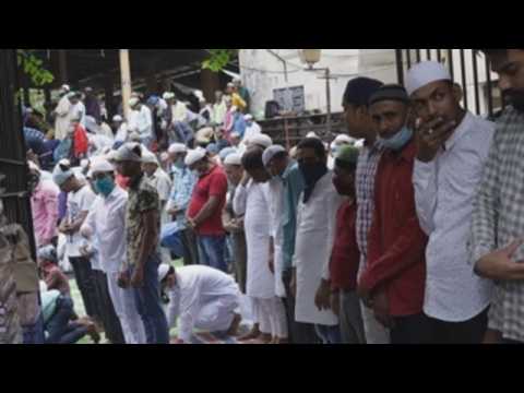 Indian Muslims observe fast under Covid-19 restrictions