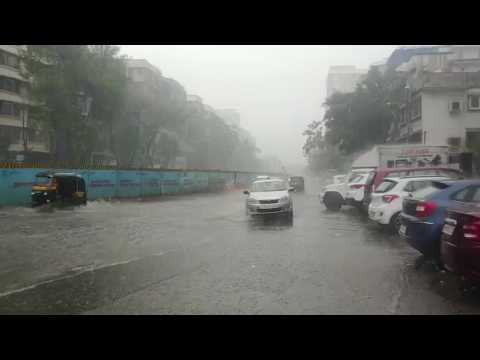 Heavy rain lashes Mumbai as cyclone approaches India
