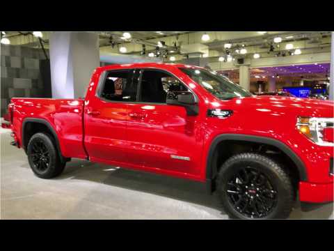 2019 and 2018 New York Auto Show Footage
