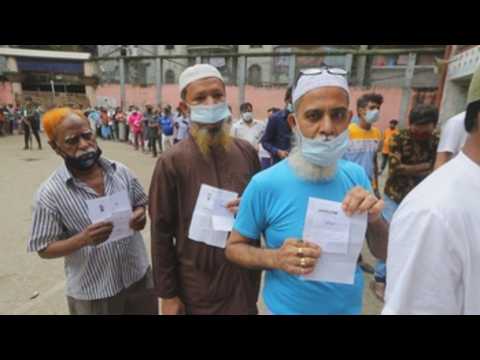 Vaccination drive in Dhaka for Rohingya refugees