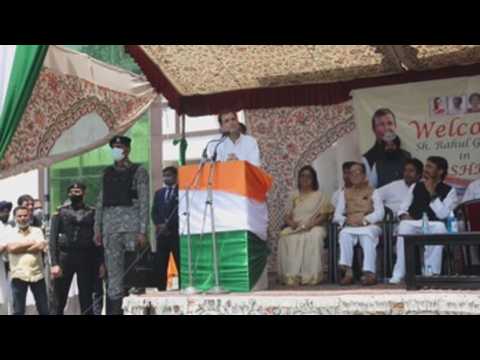Rahul Gandhi addresses his party leaders in Srinagar