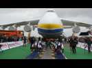 Eight Ukrainians manage to drag the world's largest transport plane