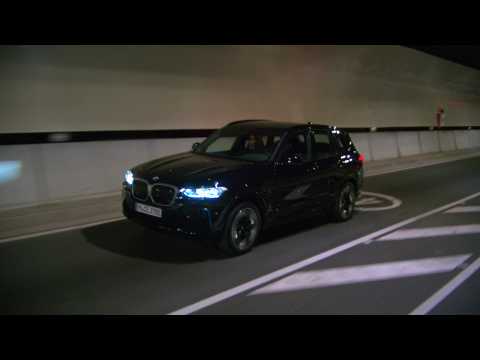The new BMW iX3 Trailer
