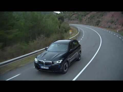 The new BMW iX3 Driving Video