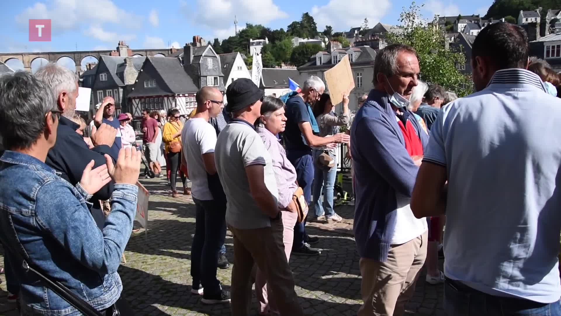 230 manifestants contre le passe sanitaire à Morlaix (Le Télégramme)