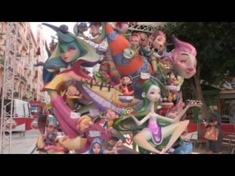 Streets of Valencia wake up with all the children's fallas