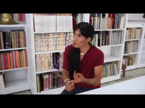 Johnajohn, the first non-binary person with a university degree in Colombia