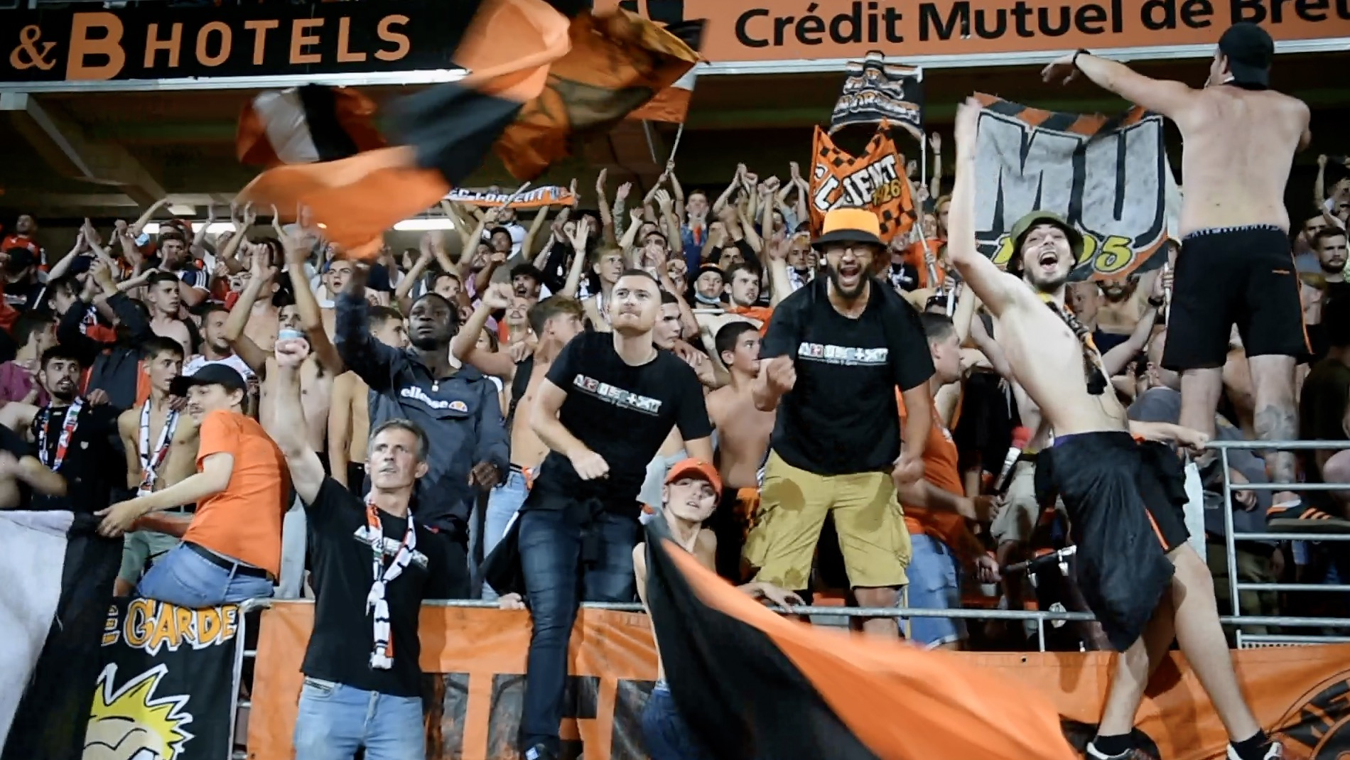 À Lorient, la joie des supporters de retour au stade (Le Télégramme)
