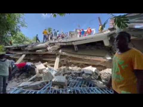 Death toll in Haiti earthquake climbs to 304