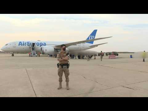 Plane with Afghan evacuees arrives in Spain