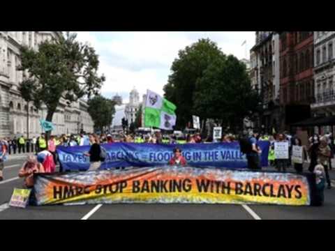 "Extinction Rebellion" protests against the inaction of the British Government on climate issues