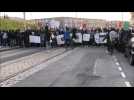 Calais: plus de 200 réfugiés dans les rues de la ville pour rendre hommage à Yasser