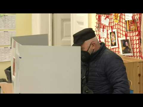 Czech Republic: Polls open on second day of general election
