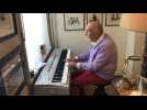 Simon Gronovski au piano