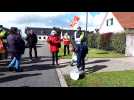 Rassemblement de la cgt devant la permanence d'Emmanuel Maquet