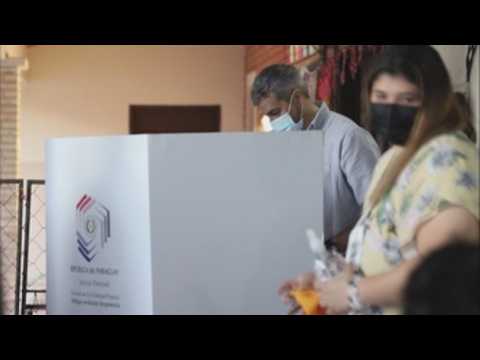 Paraguayan president voted early in the municipal elections