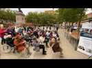 Dunkerque: place Jean-Bart, les séniors bougent en musique