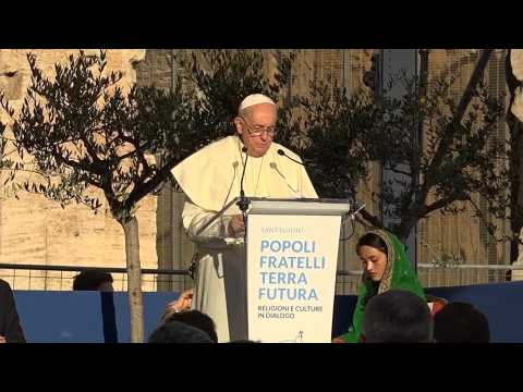 Pope Francis asks to beware of religious fundamentalism