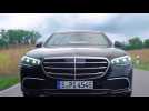 The new Mercedes-Benz S 680 GUARD 4MATIC in obsidian black metallic Driving Video