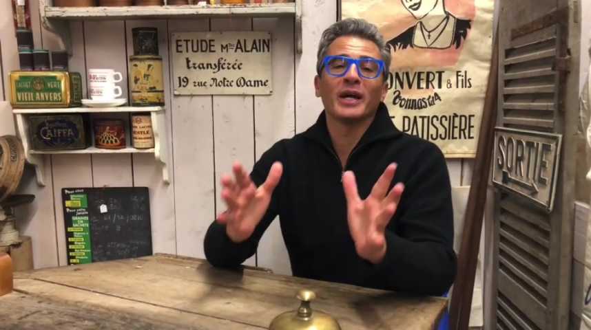 Conclue Julien Lunettes Bleues Julien Cohen Brocanteur Lunette De