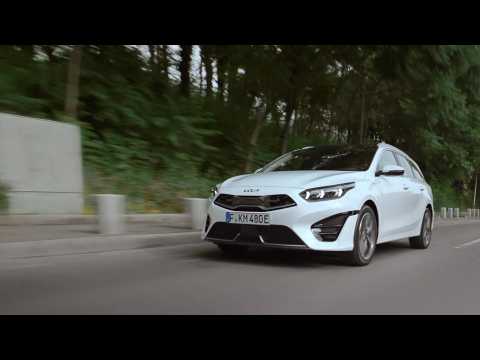 The new Kia Ceed SW PHEV Driving Trailer