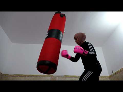 Iraqi women boxers take aim at gender taboos