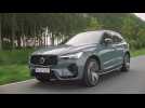 2022 Volvo XC60 Driving Video in Grey