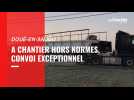 VIDEO. Le convoi exceptionnel de 38 m de long arrive à Doué-la-Fontaine à reculons