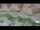 Passage à l'euro : les Croates appelés à déposer leurs économies en liquide à la banque