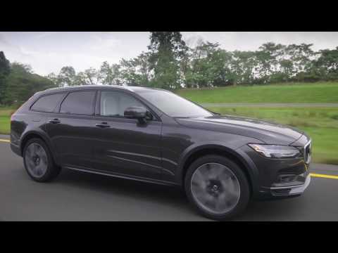 2022 Volvo V90 Cross Country Preview