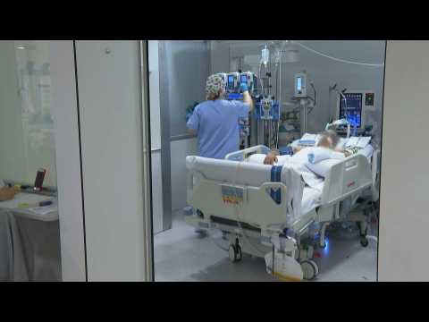 Spain ICU staff exhausted by Covid battle