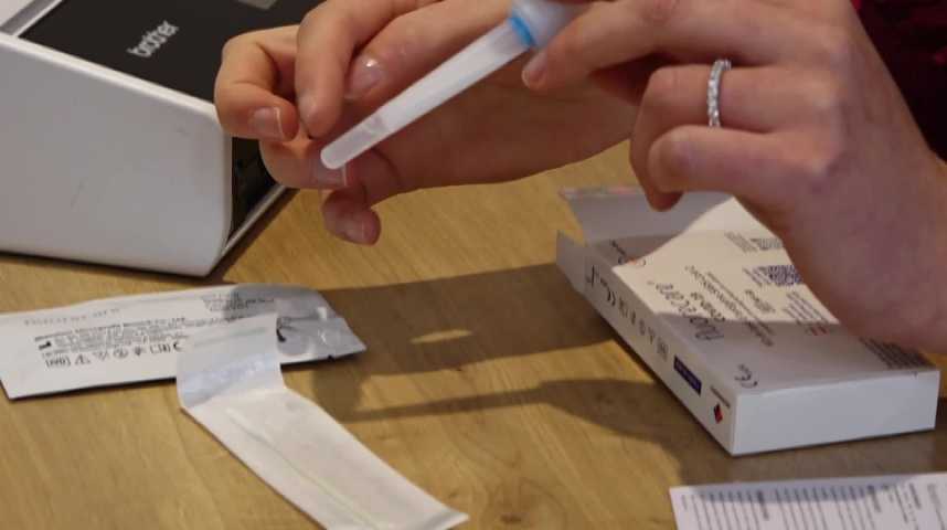 Thumbnail La demande d'auto-test augmente dans les pharmacies