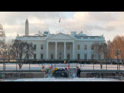 White House blanketed in white after overnight snowstorm