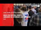 VIDEO. Bras tendu retenu, chants... les partisans occupent le parvis de la mairie en attendant Eric Zemmour aux Sables-d'Olonne
