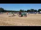 Blaregnies: des tracteurs en activité lors de la Fête de la moisson