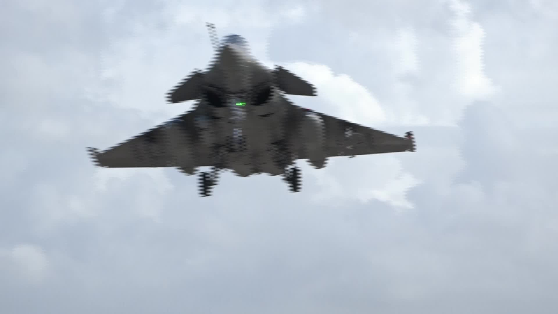 C’est quoi ces avions dans le ciel lorientais ? [Vidéo]