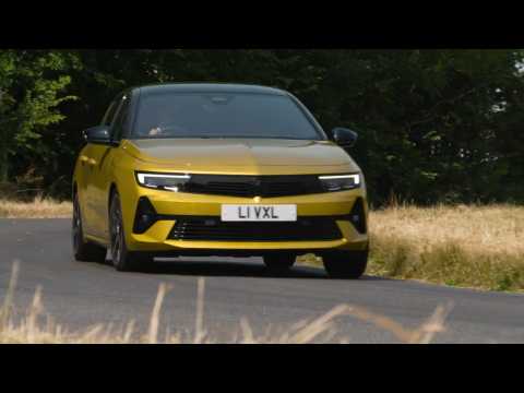 All-New Astra Ultimate 1.2T 130PS Auto in Electric Yellow Driving Video