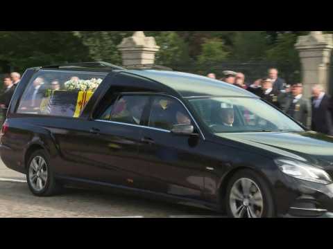 The Queen’s coffin passes through the ‘Granite City’ in Aberdeen