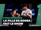 Au Stade de France, Booba fait chanter sa petite fille Luna