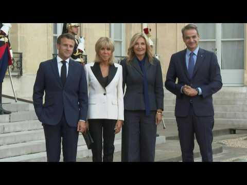 Elysee Palace: Emmanuel Macron welcomes Greek PM Kyriakos Mitsotakis
